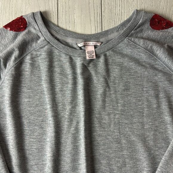 XL Victoria’s secrets sweater, hearts on sleeves - Picture 4 of 5